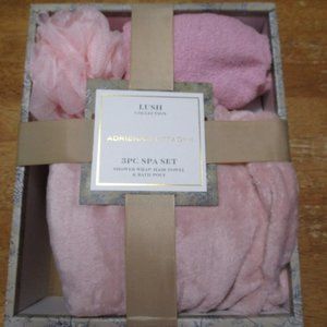 Adrienne Vittadini Lush 3 piece Spa set-Pink- Brand New